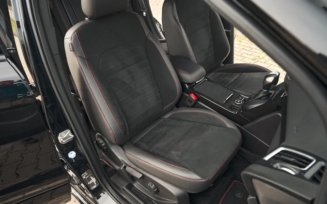 Ford Kuga cena 79900 przebieg: 199000, rok produkcji 2018 z Płock małe 781